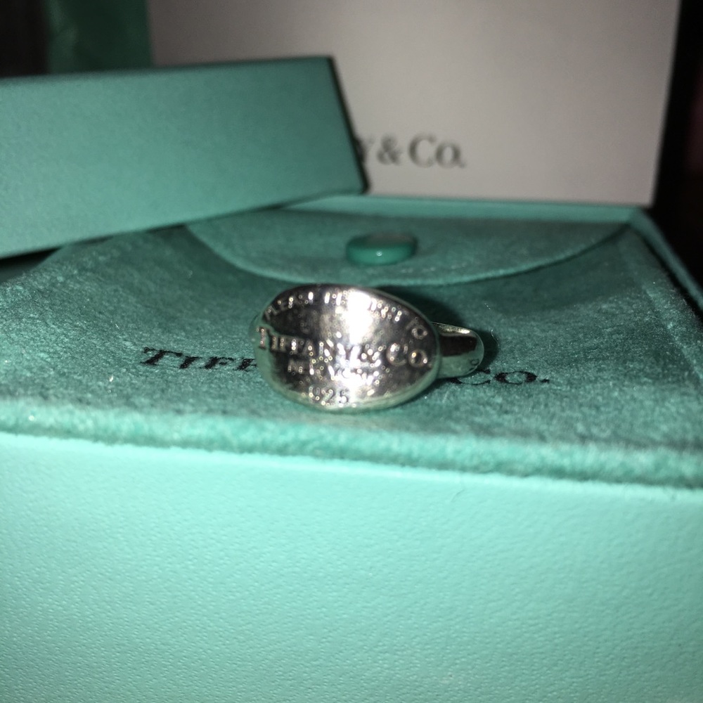 Authentic Tiffany & Co. Ring. Price Firm